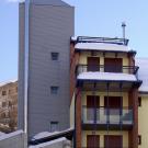 Edificio paralberghiero "Plein Soleil" a Prato Nevoso - vista della torre delle scale